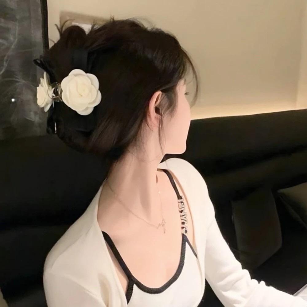 M·女士