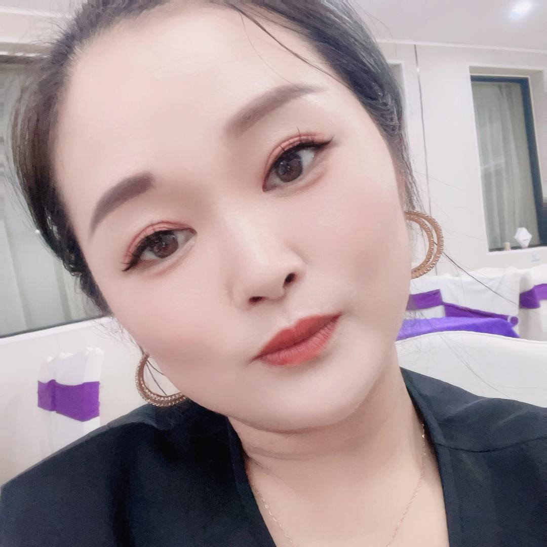 胡大丽