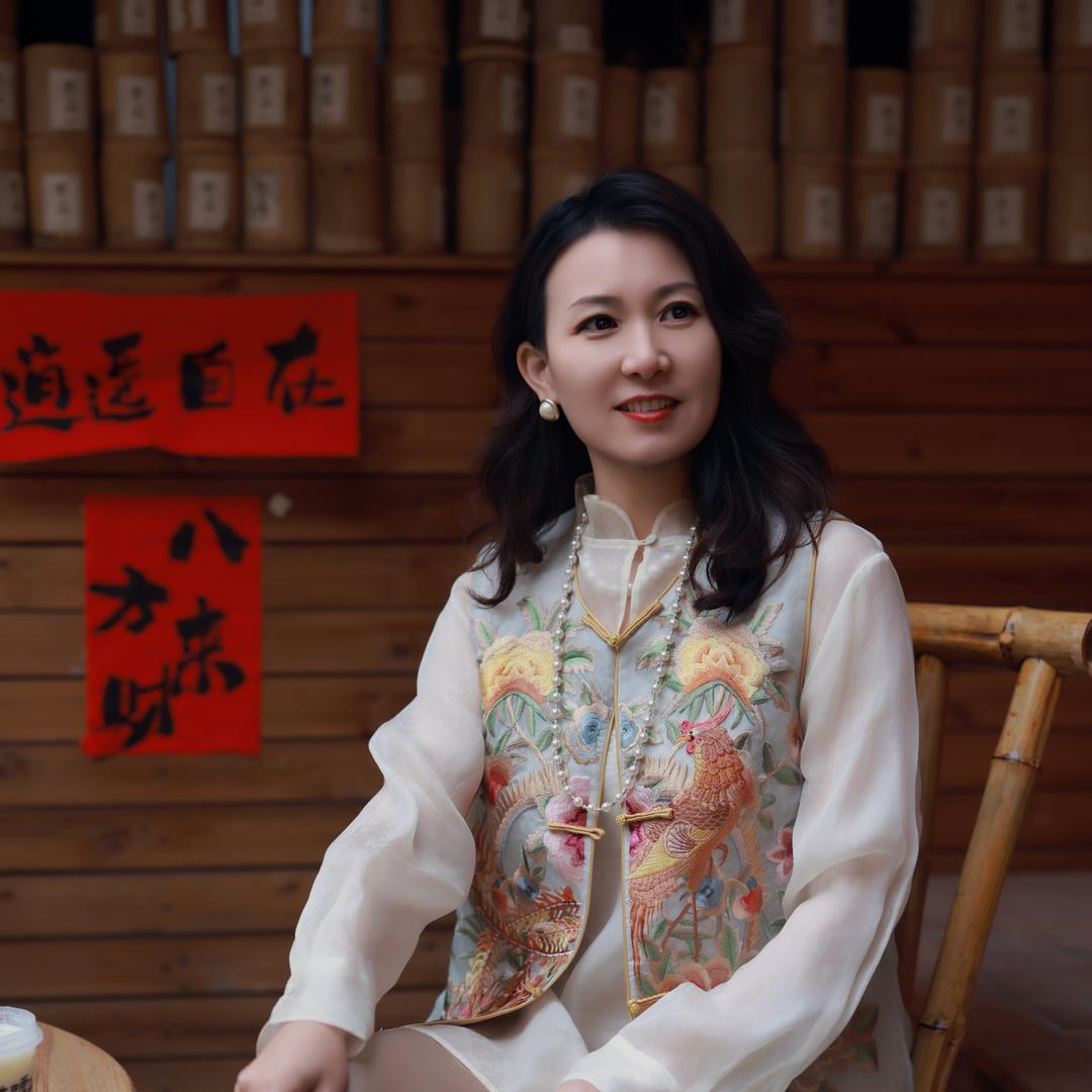 伊尚国际轻奢女装