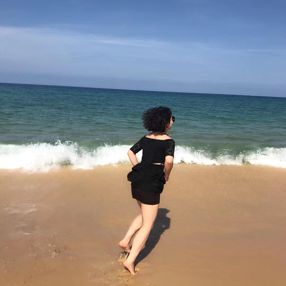 爱溜达的杨二娃