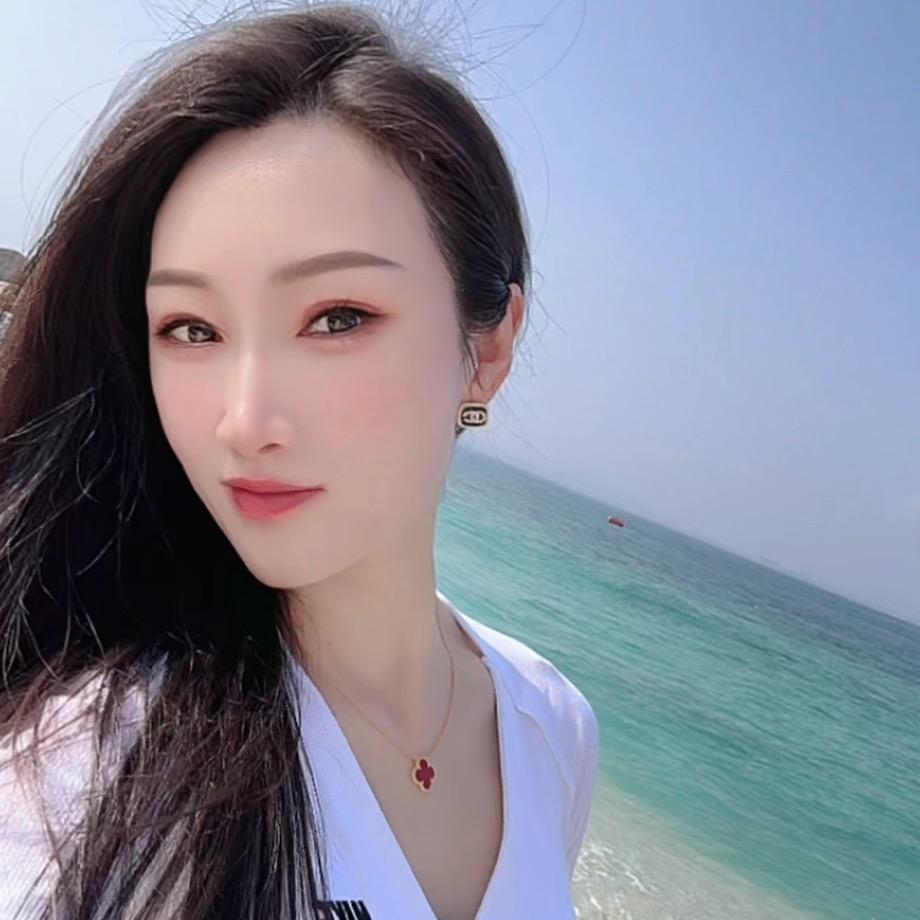 🌹🌹一江秋水