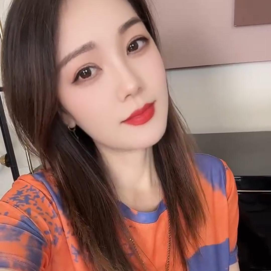 老板娘日常穿搭