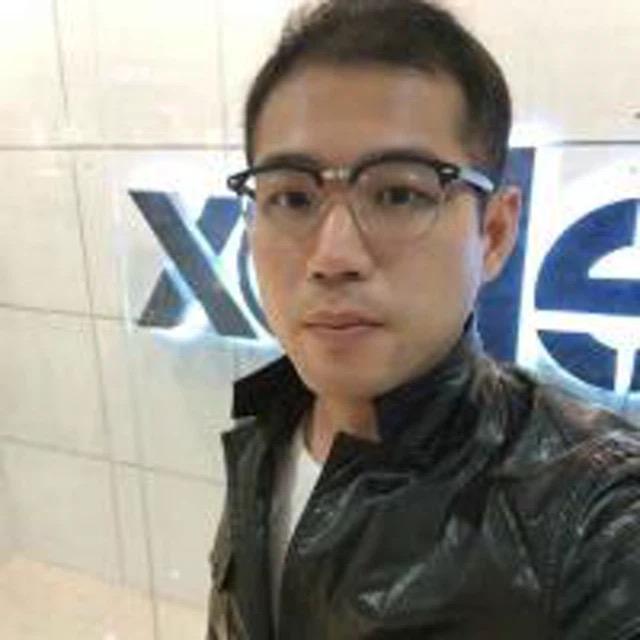 两百斤的姚老板