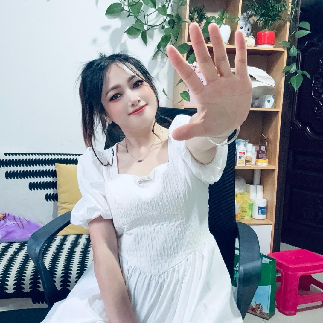 蓉蓉吃不饱