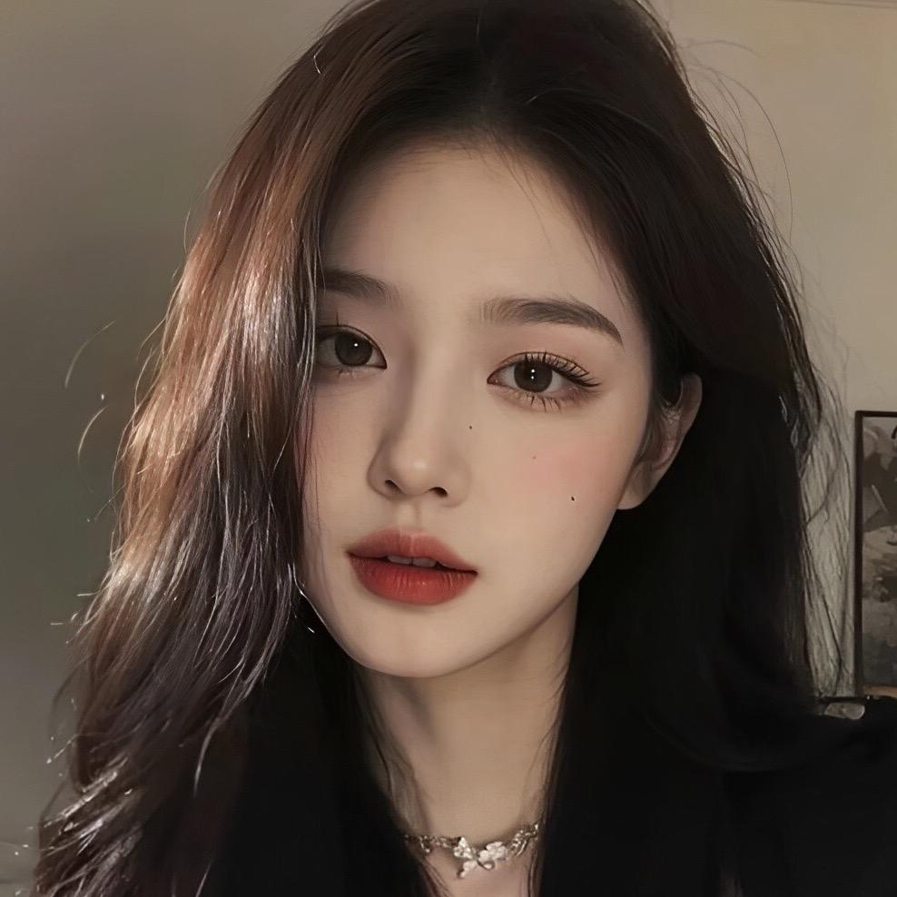爱吃零食的小美