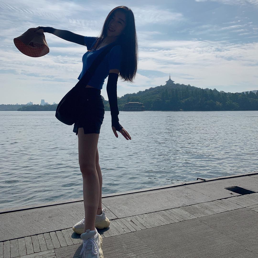 五莲王小妮可视采耳