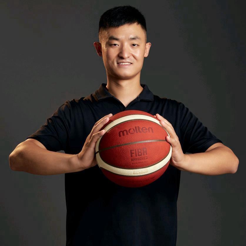 迈克尔~李!(篮球经纪)