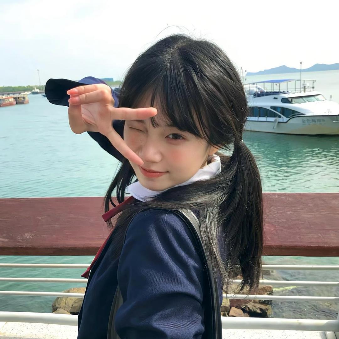 因为小狗摇尾巴