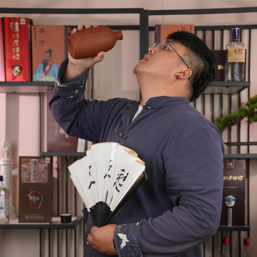 会饮三百杯（随便喝点）