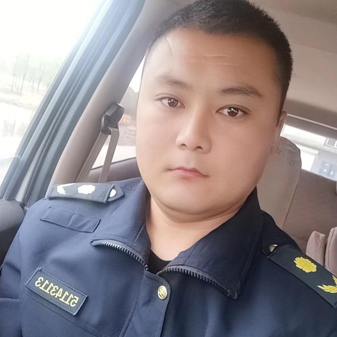 ℡_沉默是金ゝ