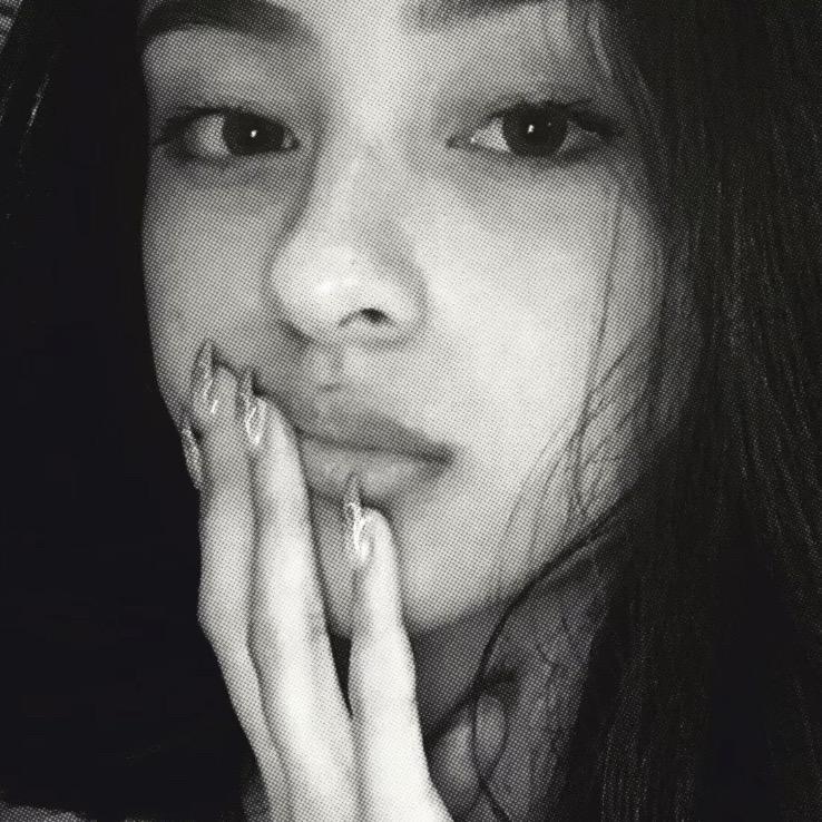 香香.