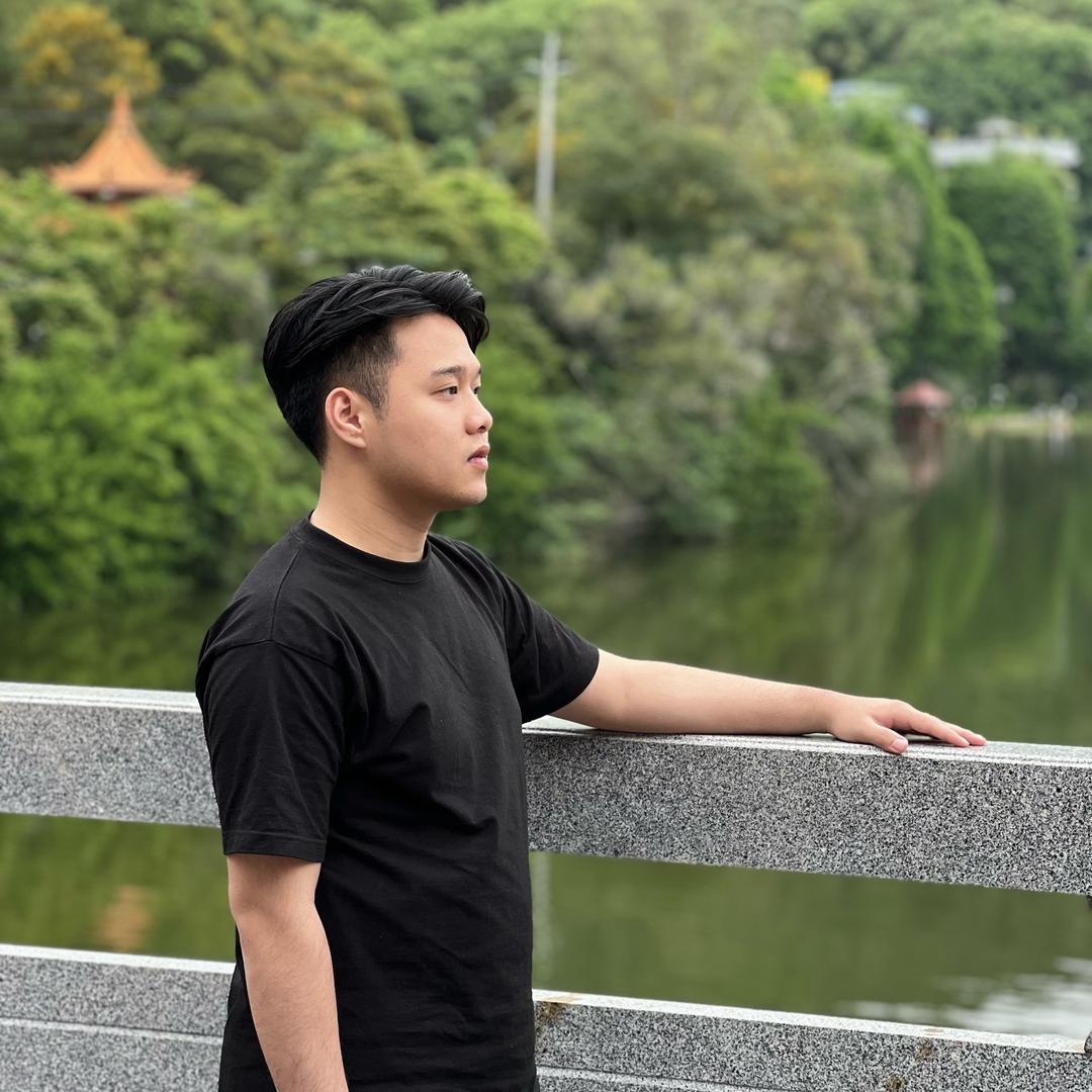 东莞卡泰驰运隆名车-刘同学