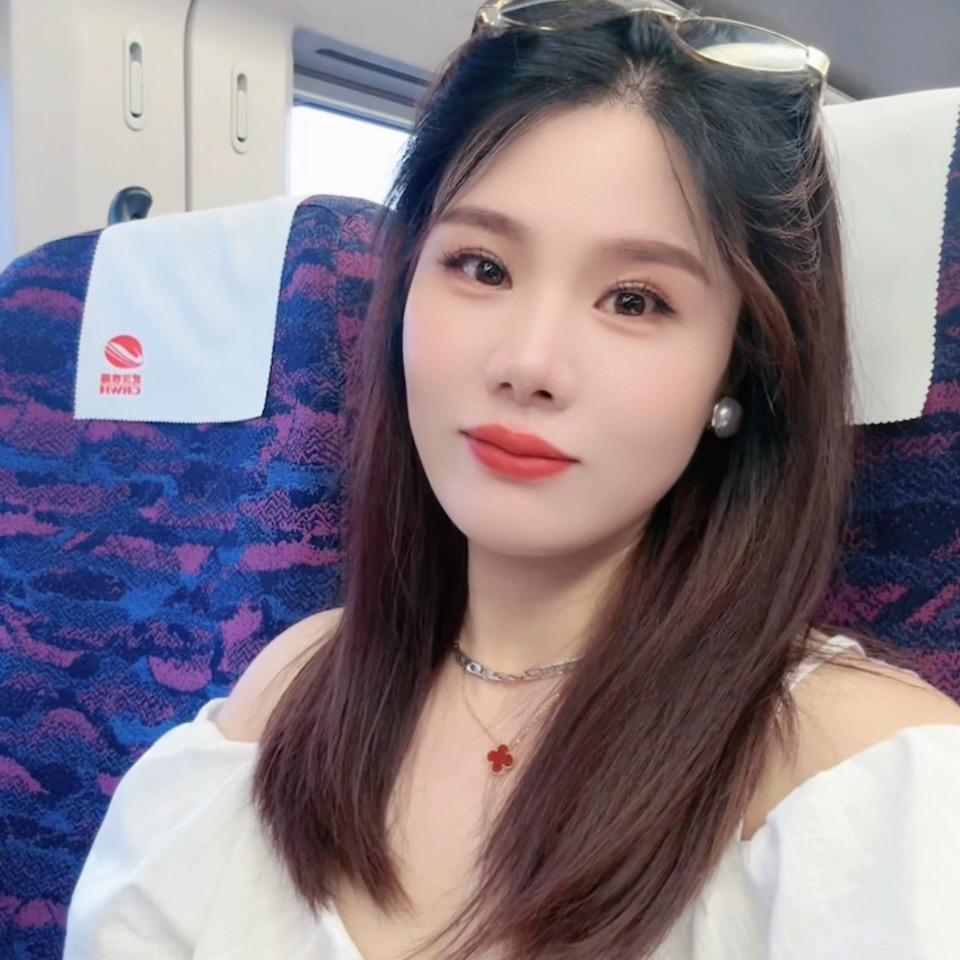 🎀艳🎀