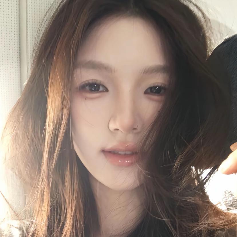 小鱼吖