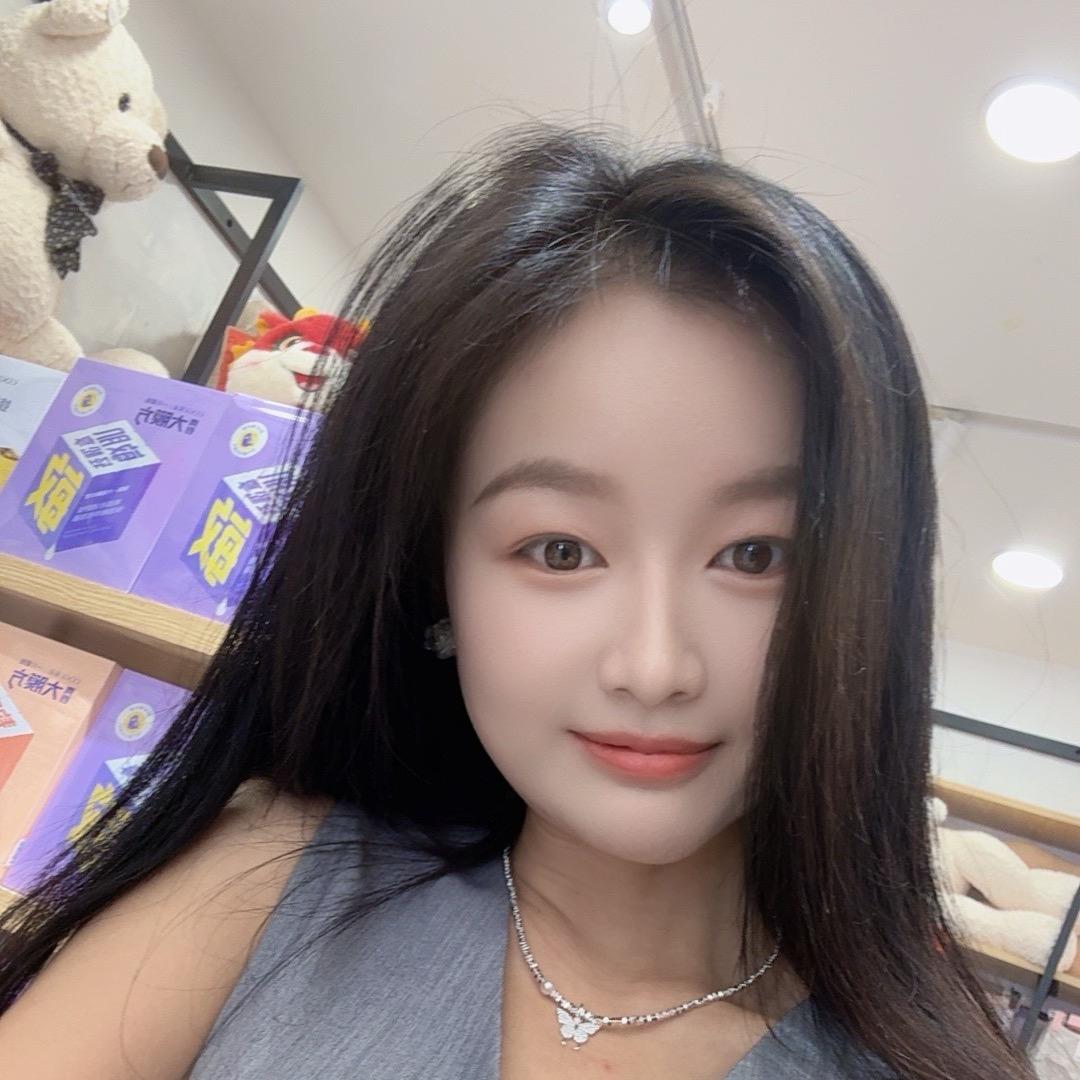 爱饰品的楠楠