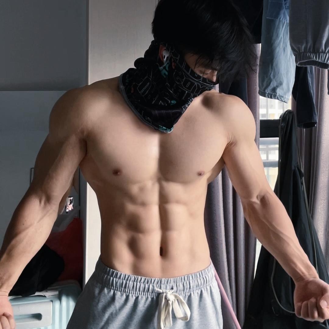 张同学的健身记录