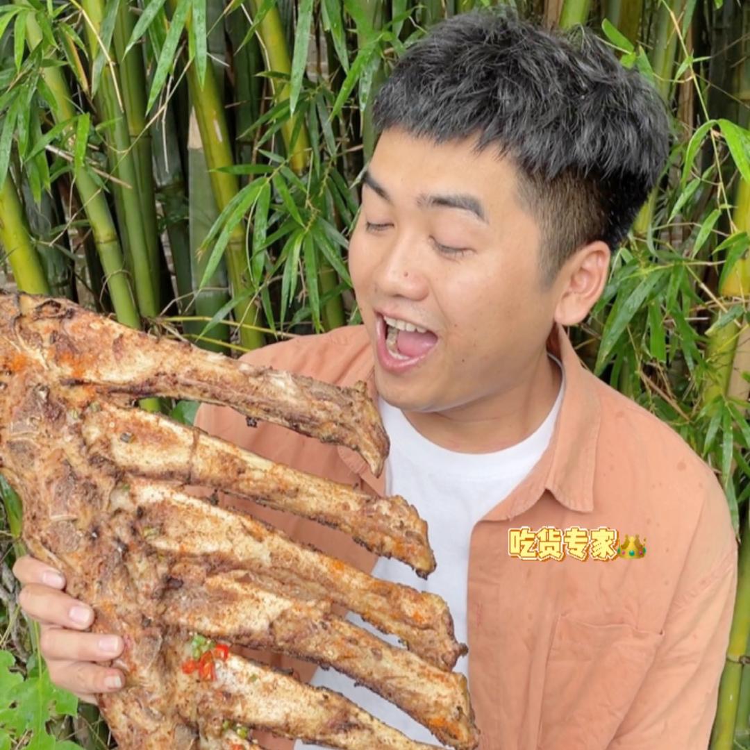 大大威🔥（吃货）