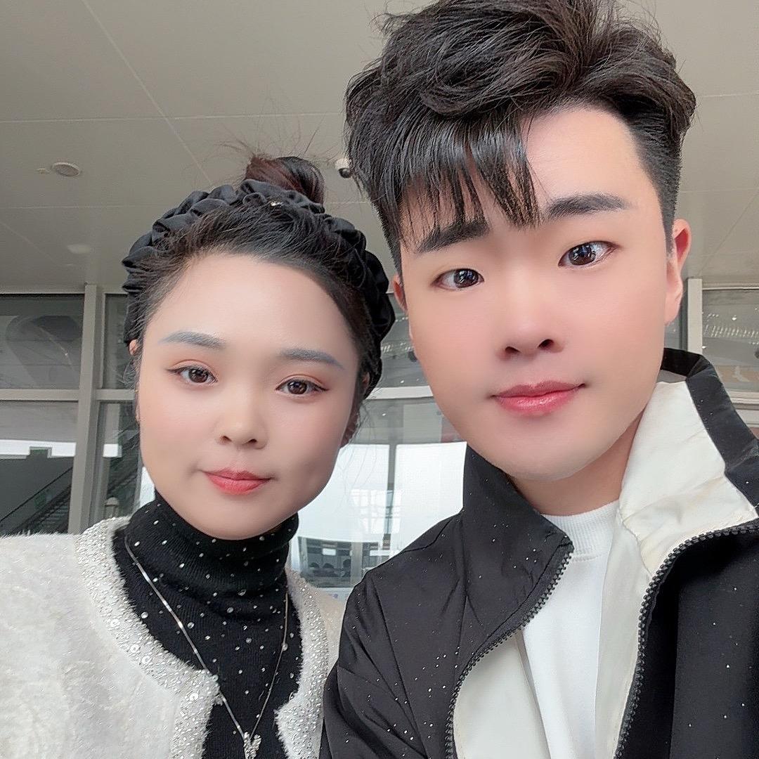莹莹是我师傅～小飞