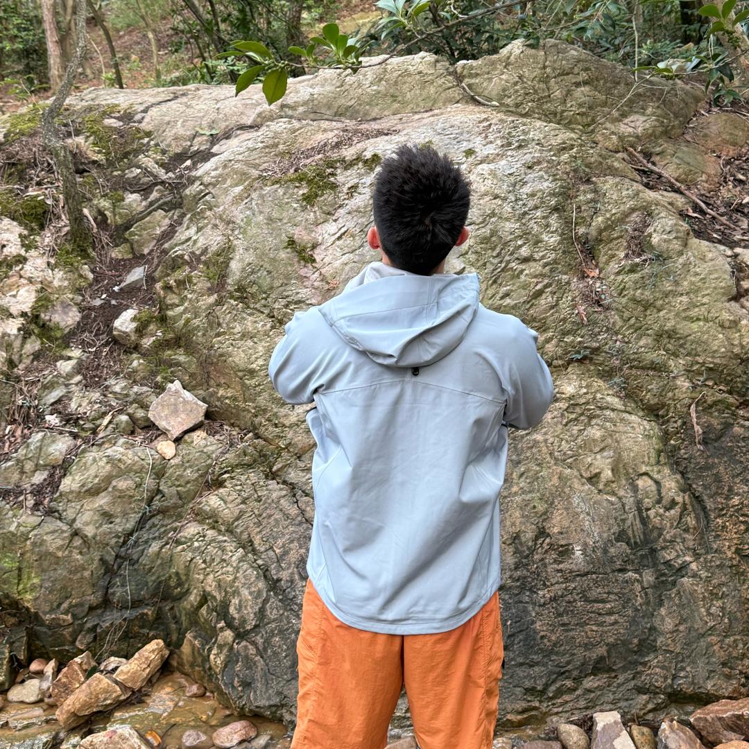 远山者户外冲锋衣供应链