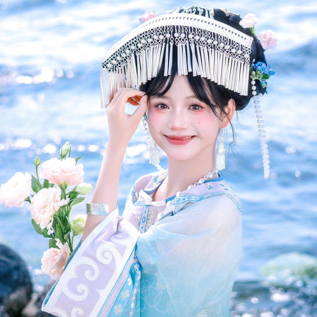 大理化妆师姗姗（看简介）