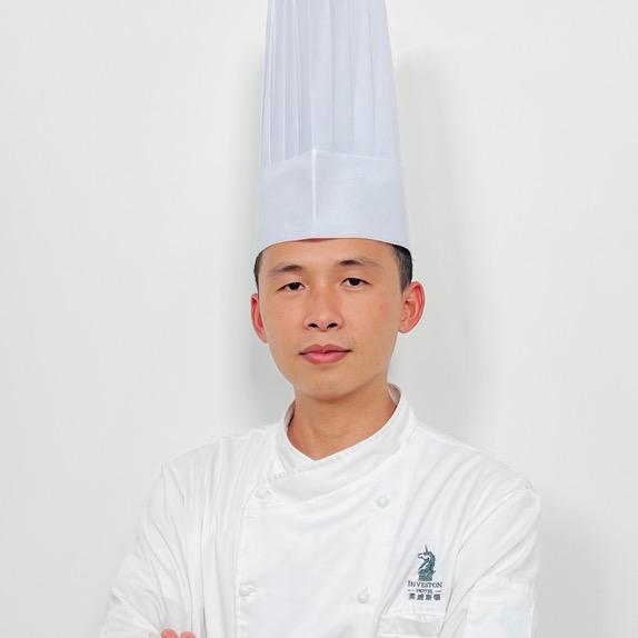 莫钜燃