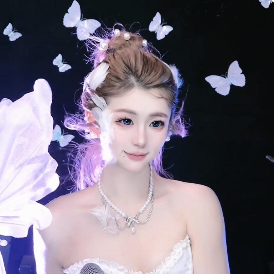 闪闪✨¹²²