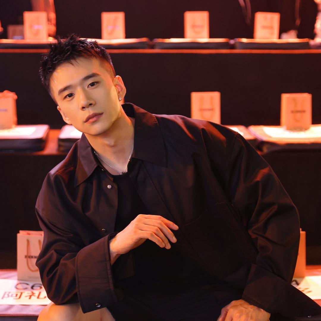 奶狼宇