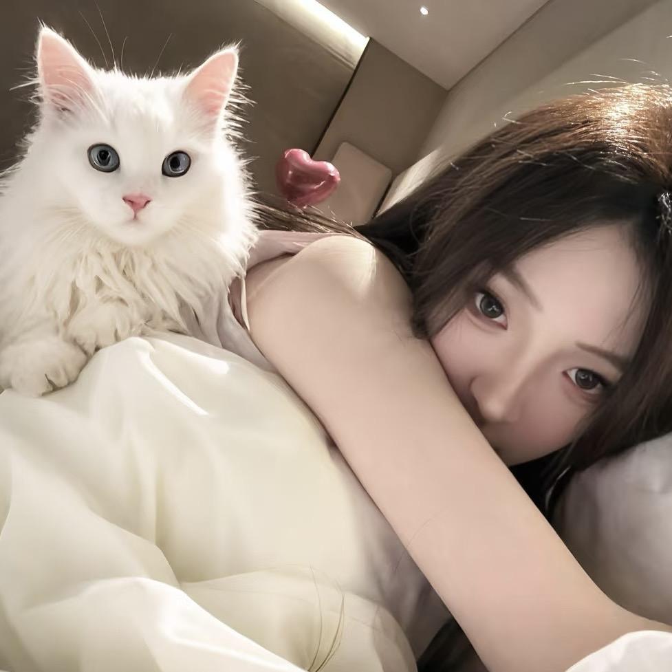 @韩宝宝🍭（王中王我腿最长