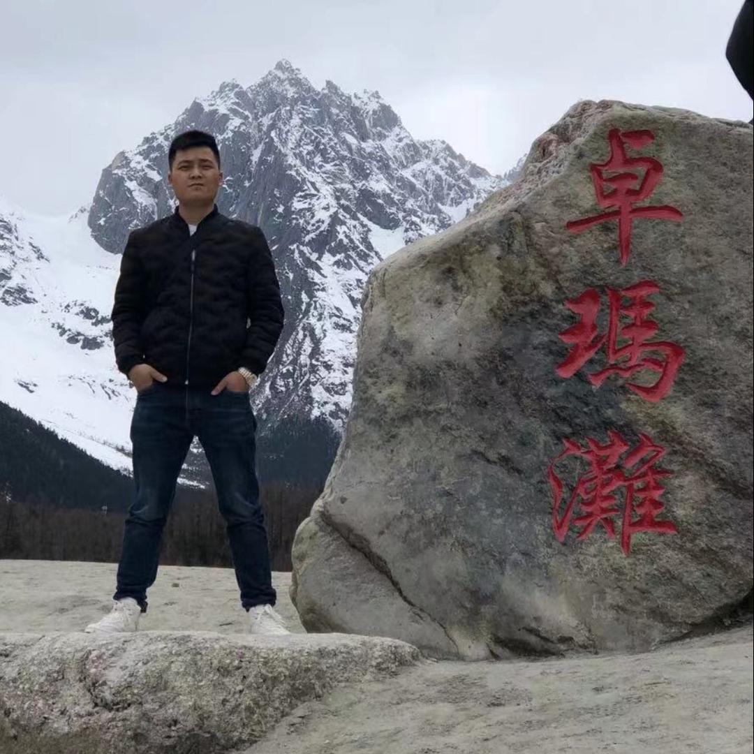 成都新选商务面包车（小刘）