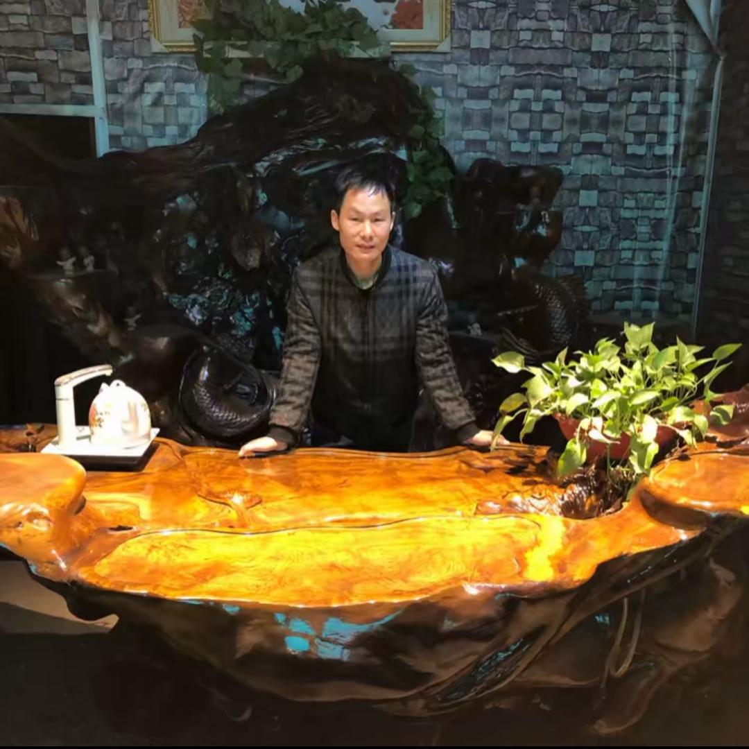 桂林市七星区小刚哥木雕工作室