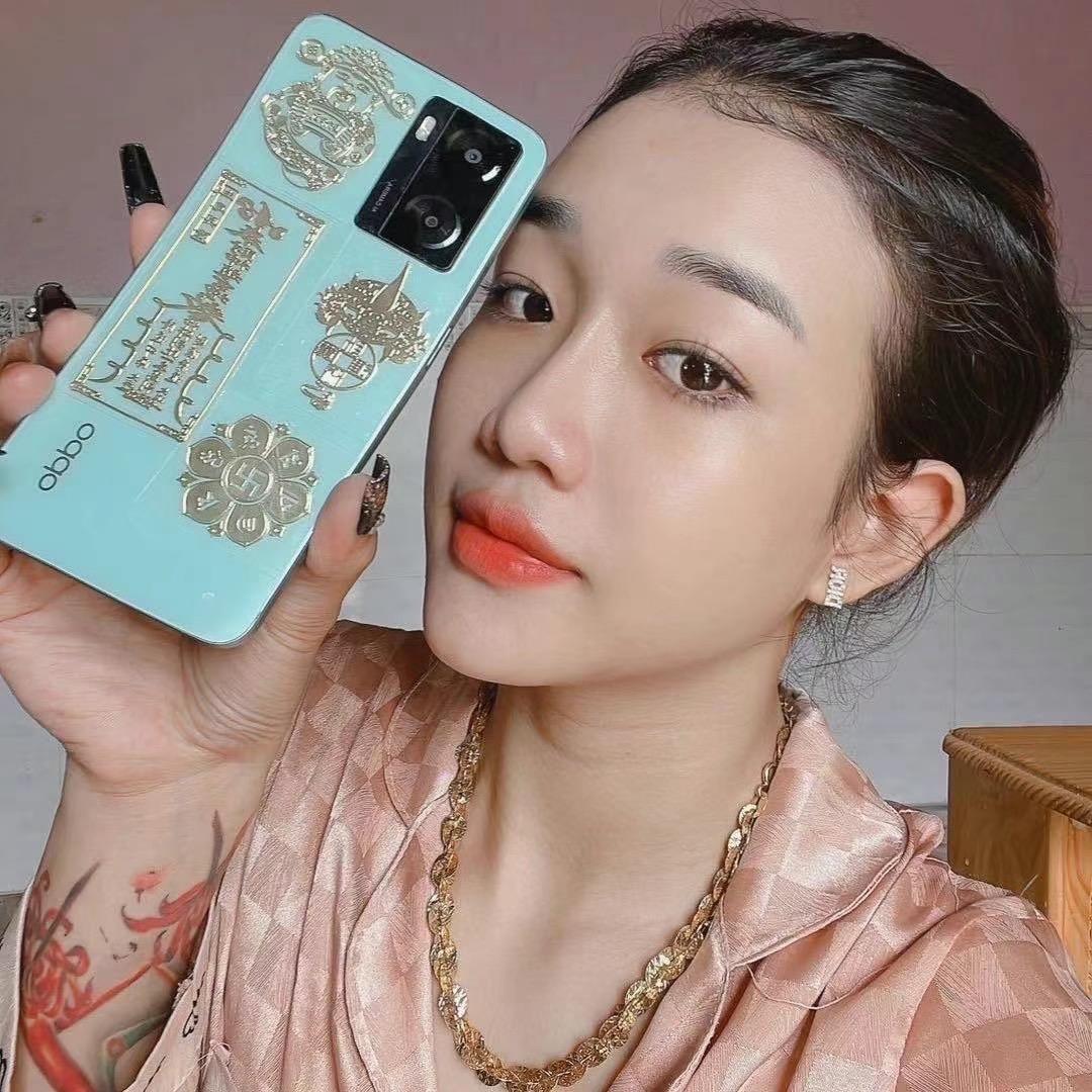 Tũn tàiLộc,Hồgbikini