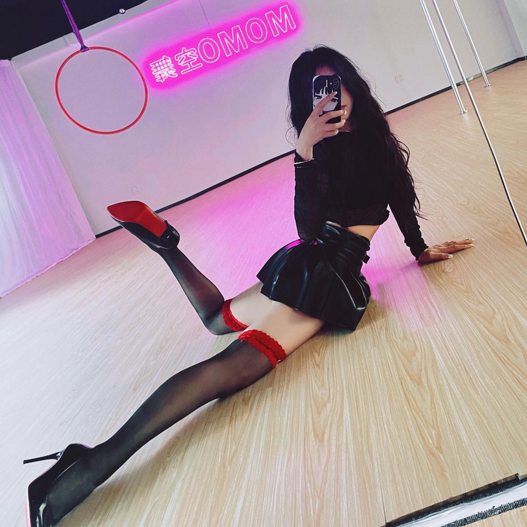 MOMO空舞