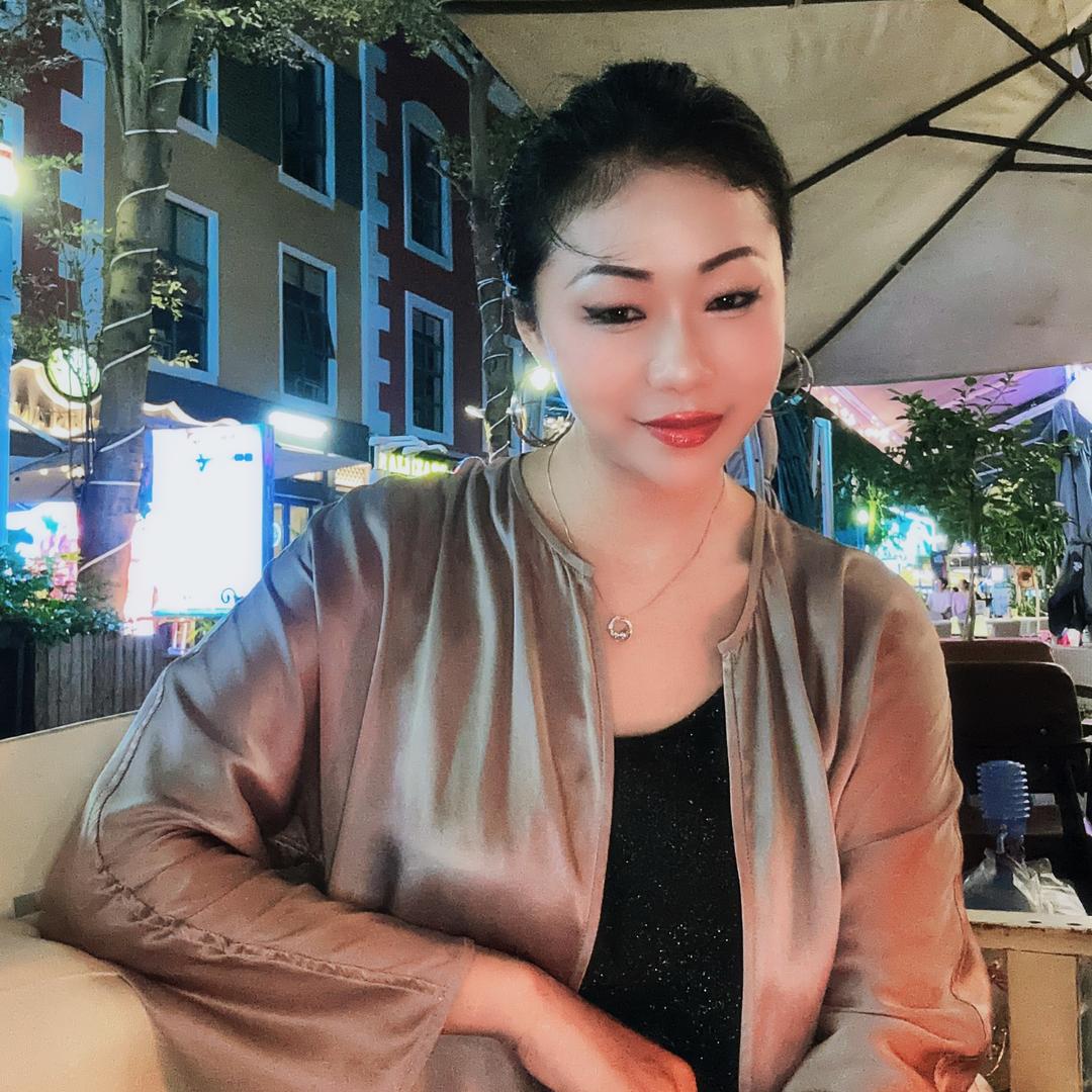 凤儿Salina