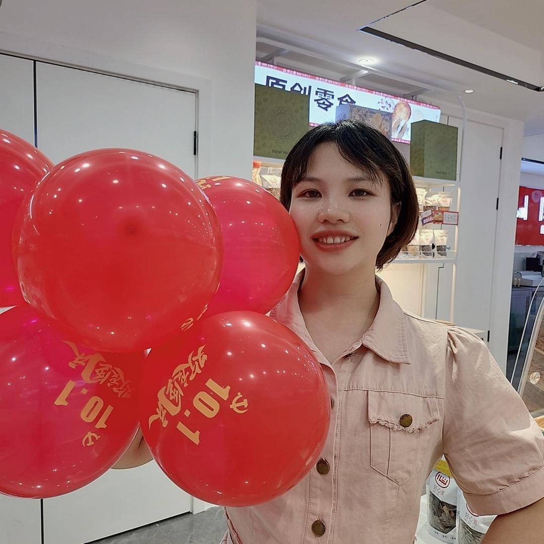 江湖烧烤大排档老板娘