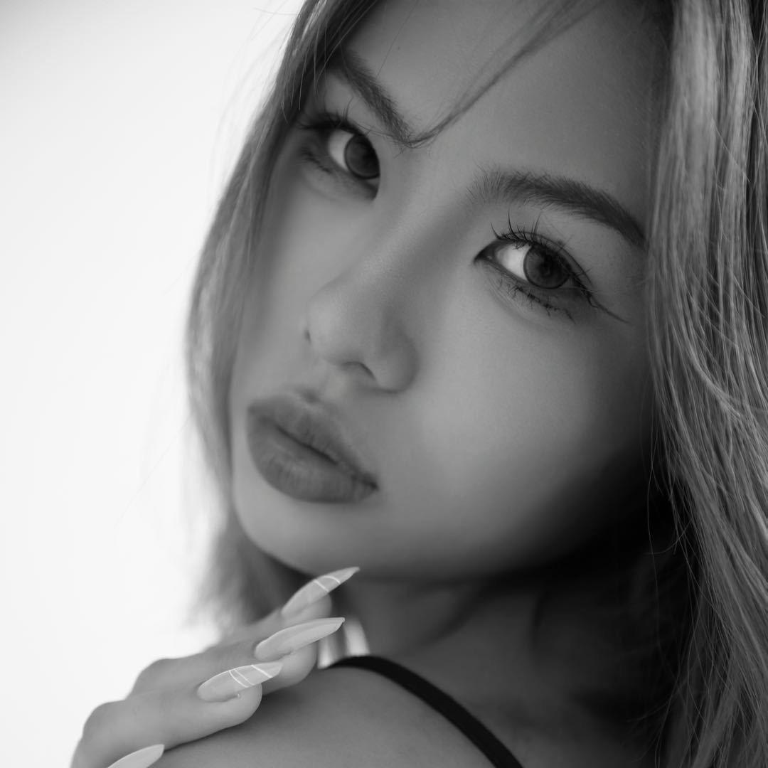 极简美妆造型
