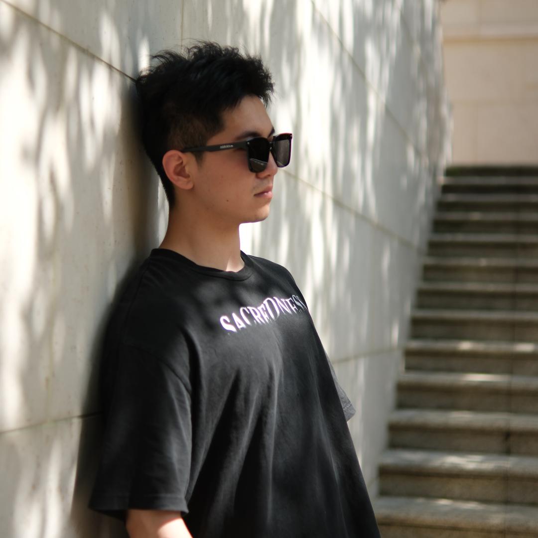 阿卢不练腿