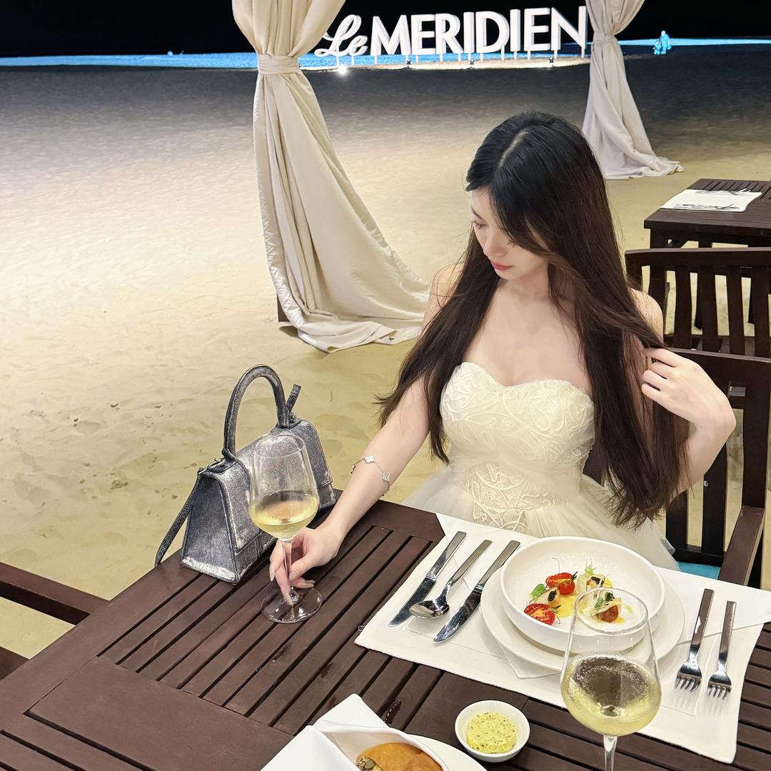 小白蛇呢