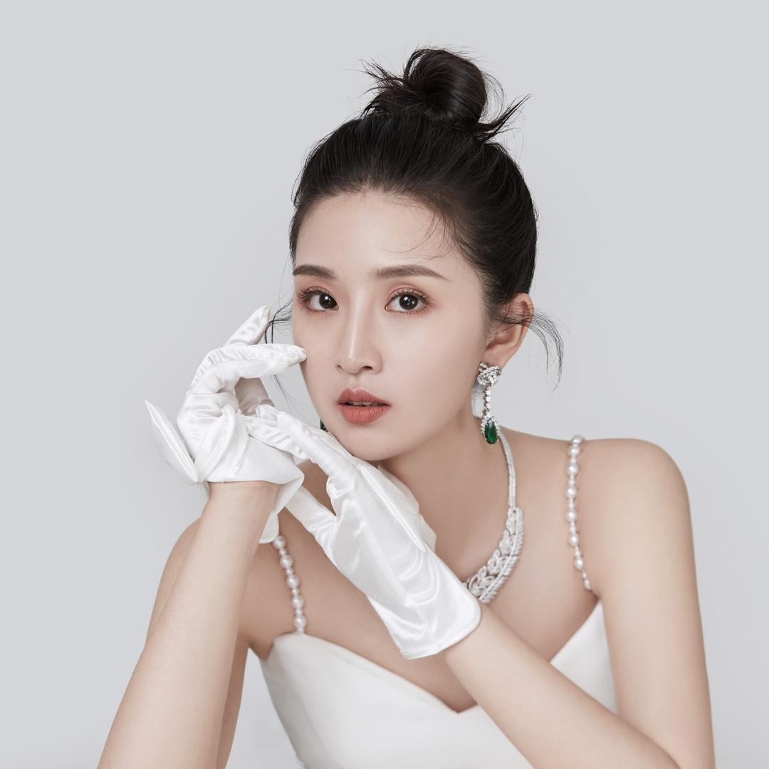 毛苏靖