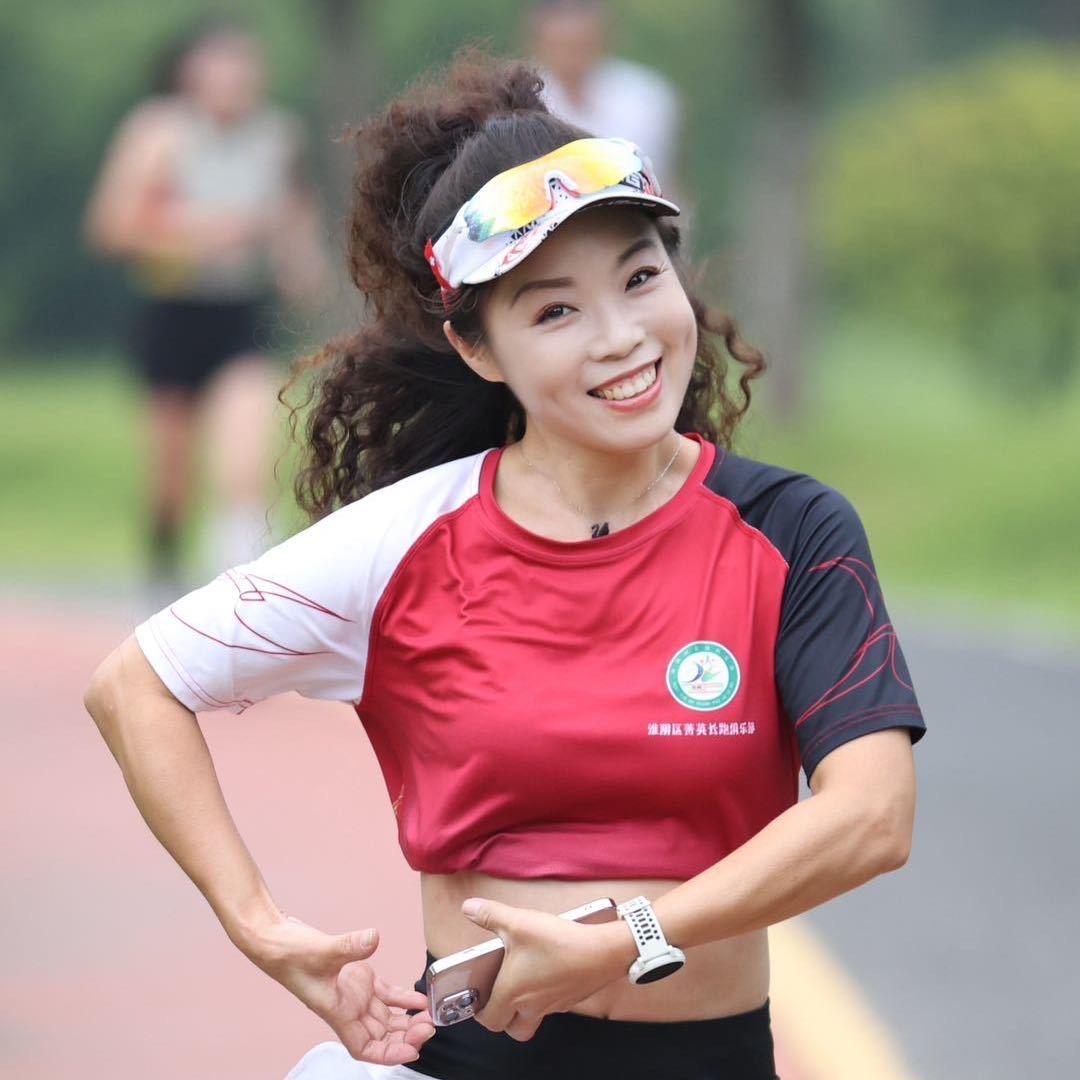 小抖爱跑步