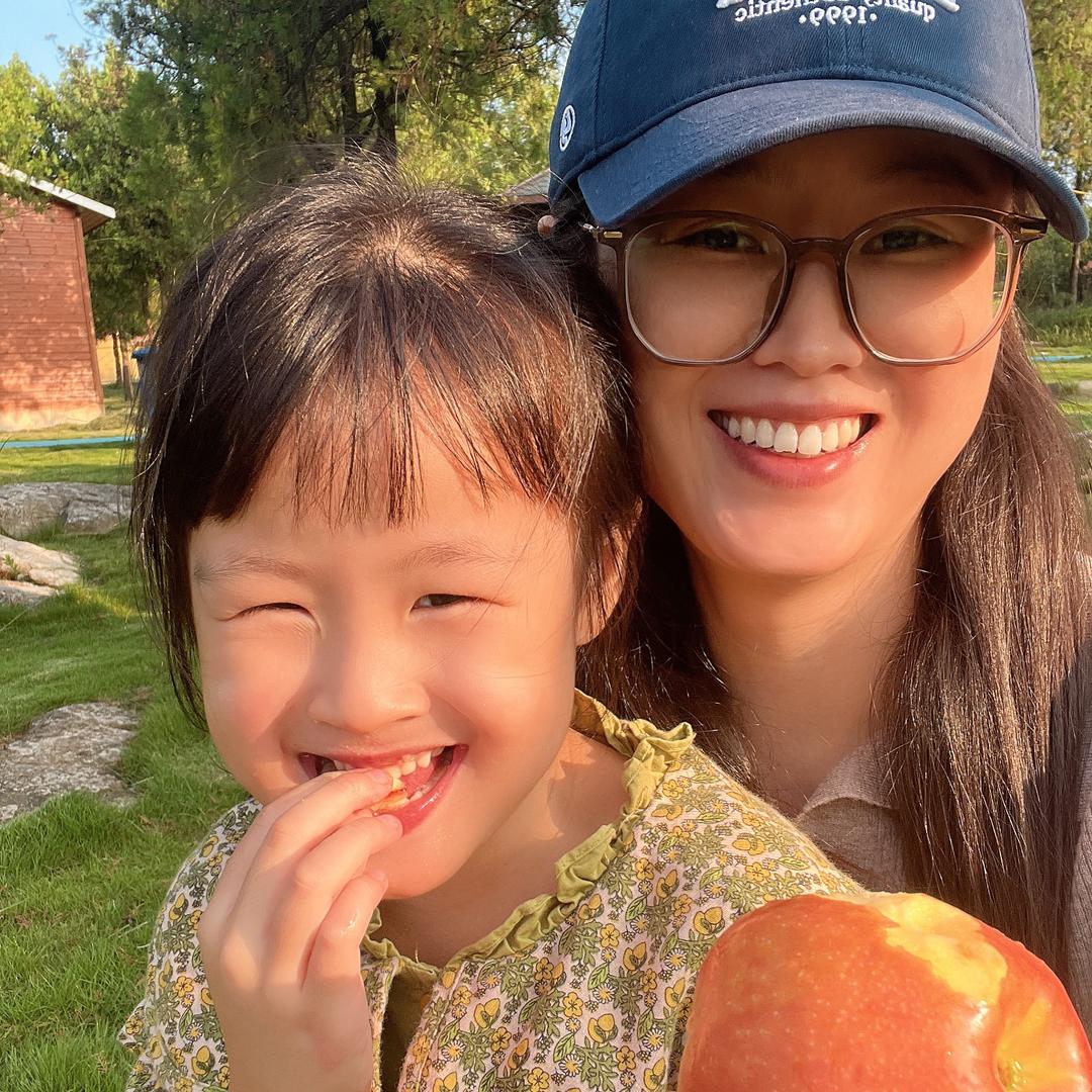 小月牙妈妈吖