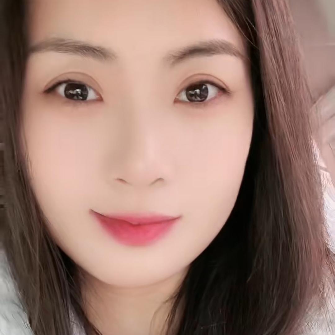 涵涵超爱笑
