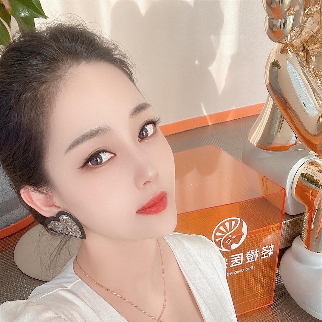 轻橙凤姐