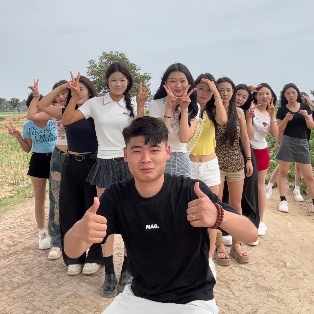 河南小鬼(下午两点播）