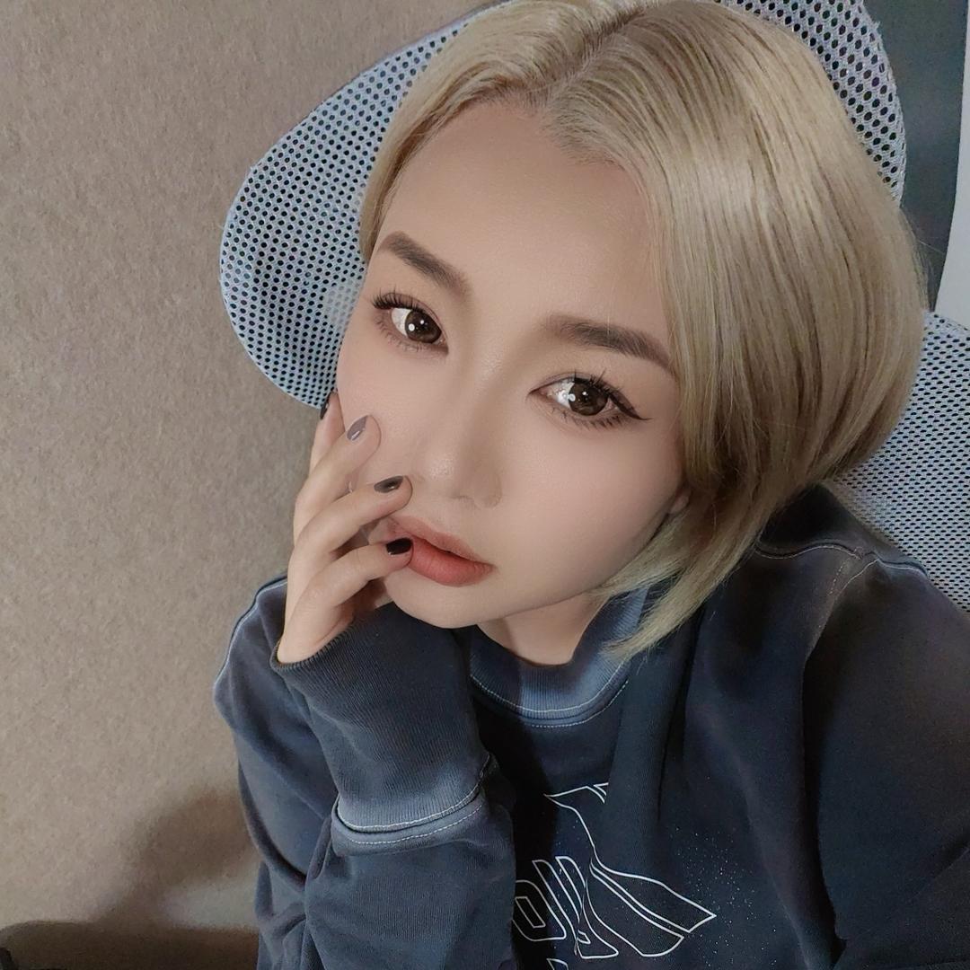 娜雅