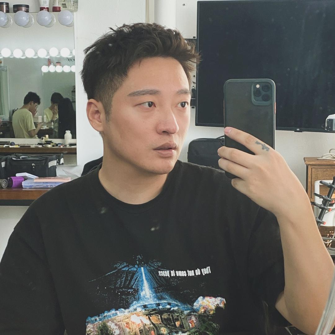化妆师方青