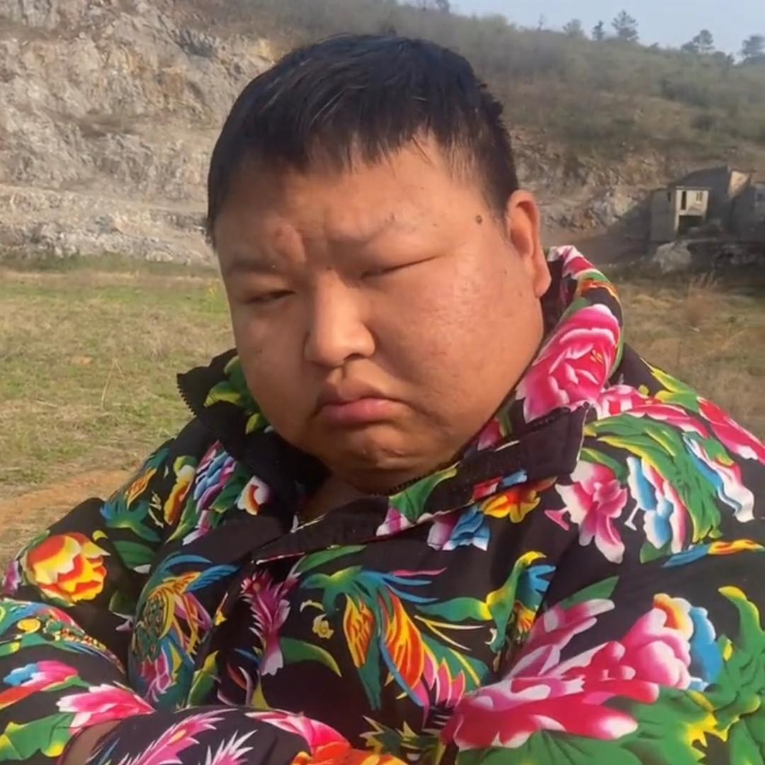 小黑哥