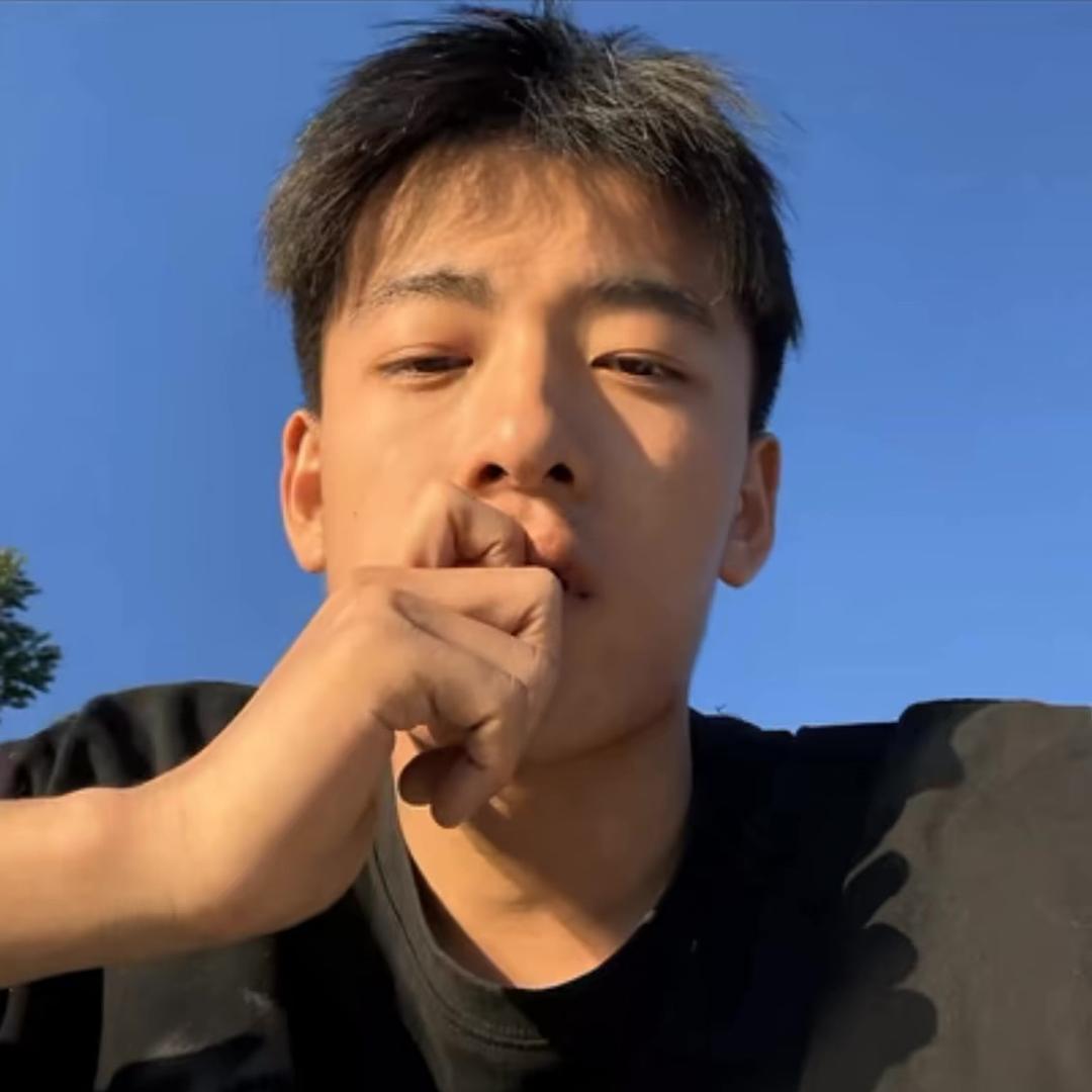 吴政威