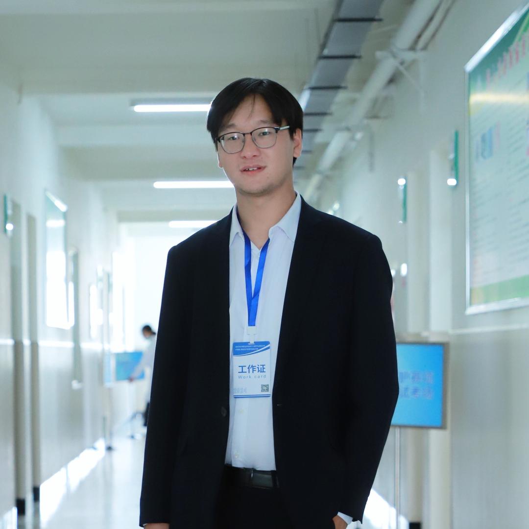 郑州树青医专小高老师