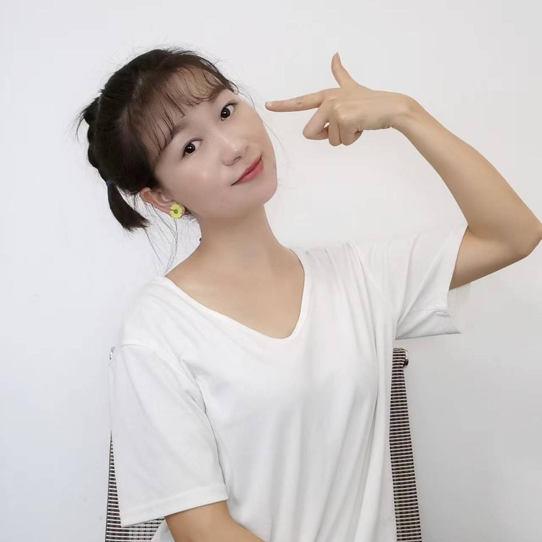 文文穿搭服饰