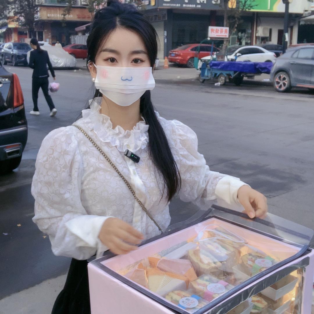 阿珍摆摊记